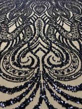 Dantela Couture Neagra cu Model Geometric, cu Perle, Margele si Paiete